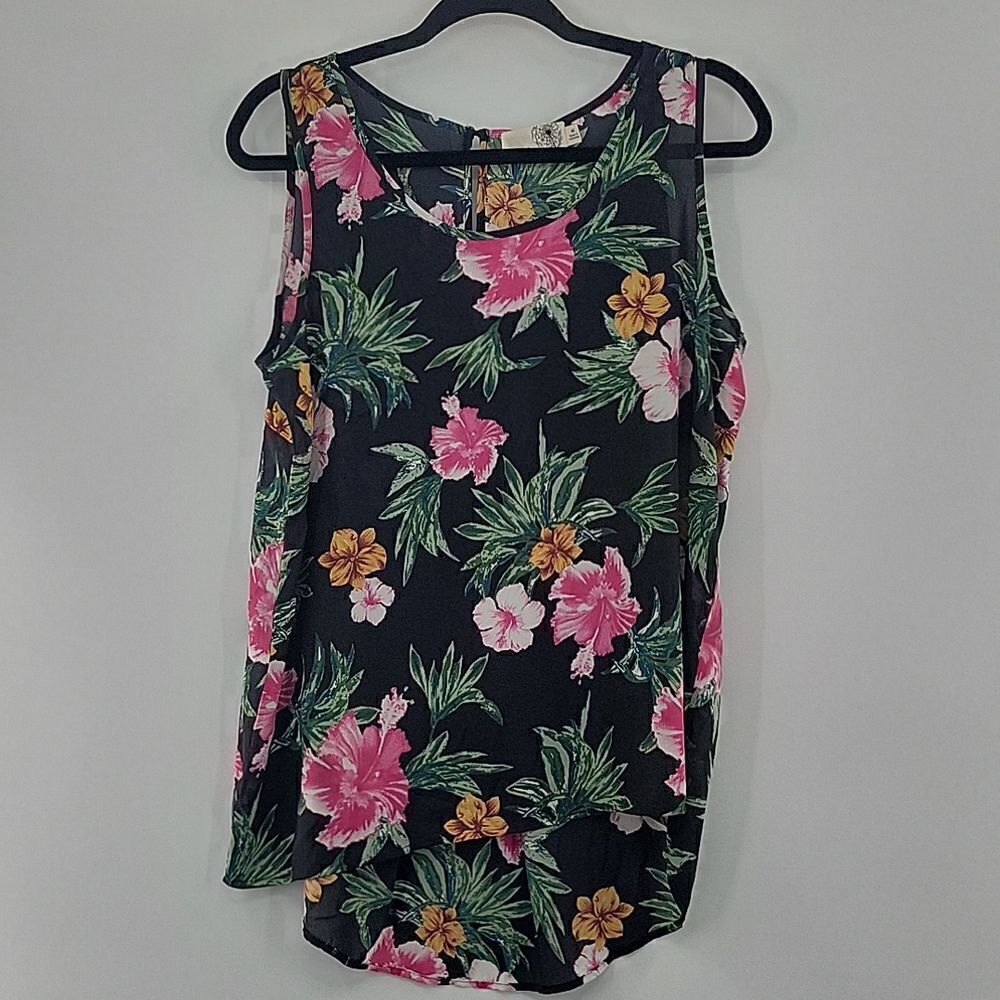 Everleigh Black top w/ multi color flowers size M